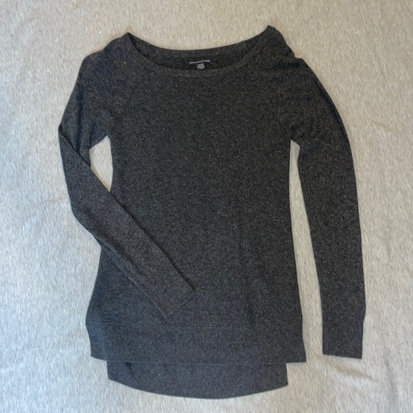 American Eagle Outfitters Sweaters - Long sleeve knit sweater